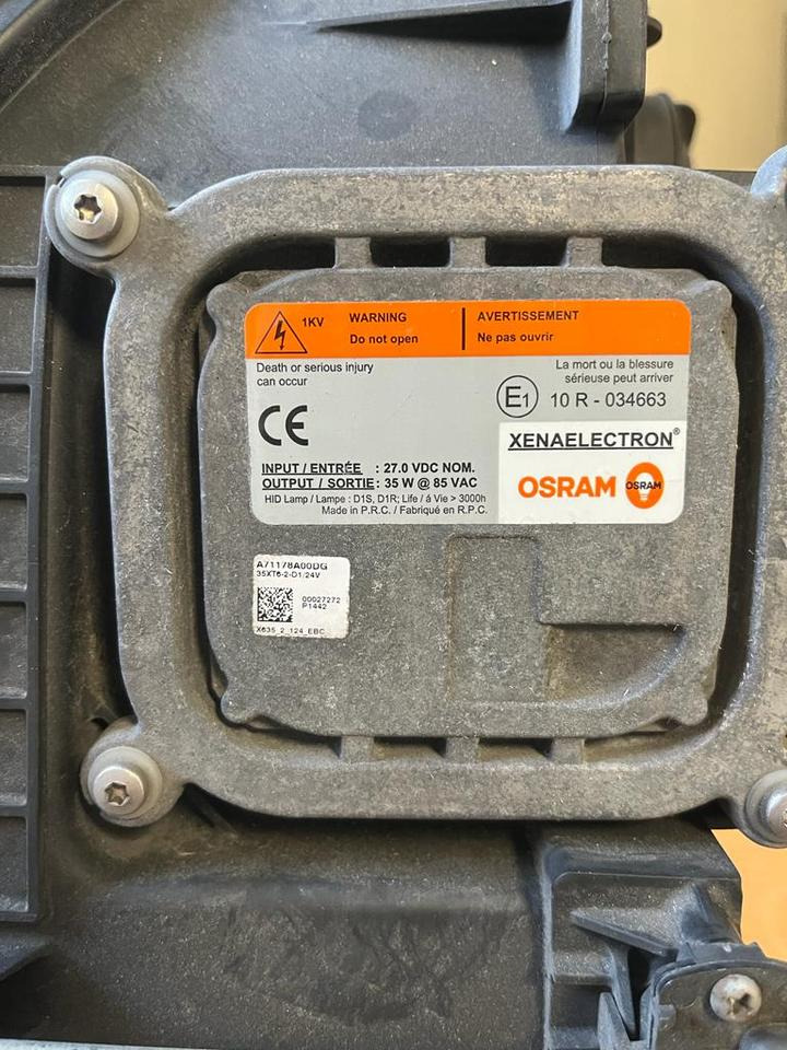 Mercedes Actros Bi Xenon Scheinwerfer Vorne Links A9608200639 - Headlight for Truck: picture 3 Mercedes Actros Bi Xenon Scheinwerfer Vorne Links A9608200639 - Headlight for Truck: picture 3