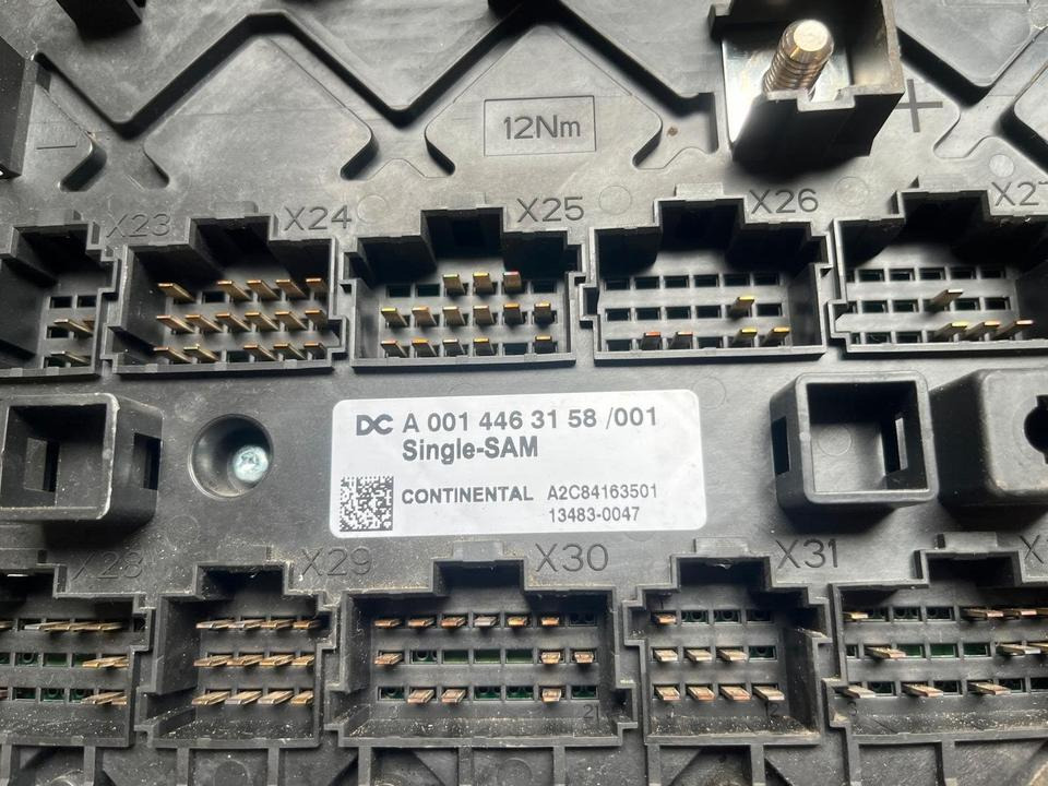 Mercedes Actros MP4 Continental Sicherungskasten A0014463158 - Fuse for Truck: picture 2 Mercedes Actros MP4 Continental Sicherungskasten A0014463158 - Fuse for Truck: picture 2