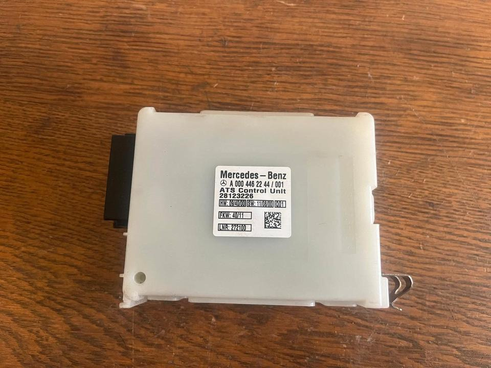 Mercedes Actros MP4 Diebstahlwarnanlage Steuergerät A0004462244 - ECU for Truck: picture 2 Mercedes Actros MP4 Diebstahlwarnanlage Steuergerät A0004462244 - ECU for Truck: picture 2
