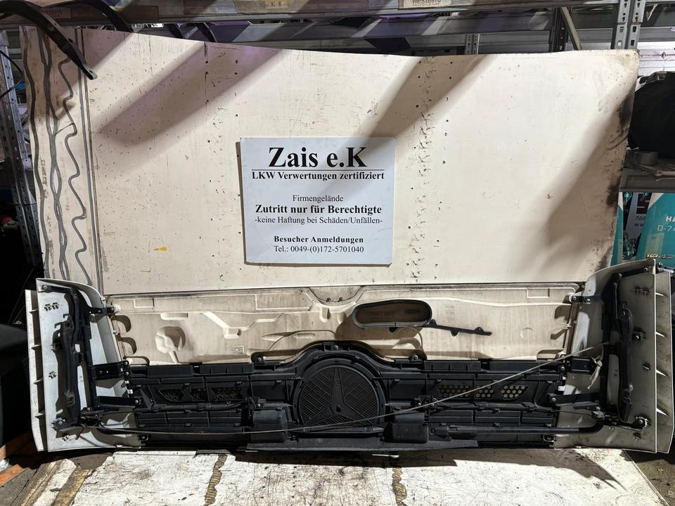 Mercedes Actros MP4 Motorhaube A9607500409 - Hood for Truck: picture 4 Mercedes Actros MP4 Motorhaube A9607500409 - Hood for Truck: picture 4