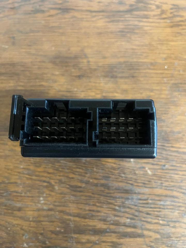 Mercedes Actros MP4 Video Radar Steuergerät A0004463551 - ECU for Truck: picture 4 Mercedes Actros MP4 Video Radar Steuergerät A0004463551 - ECU for Truck: picture 4