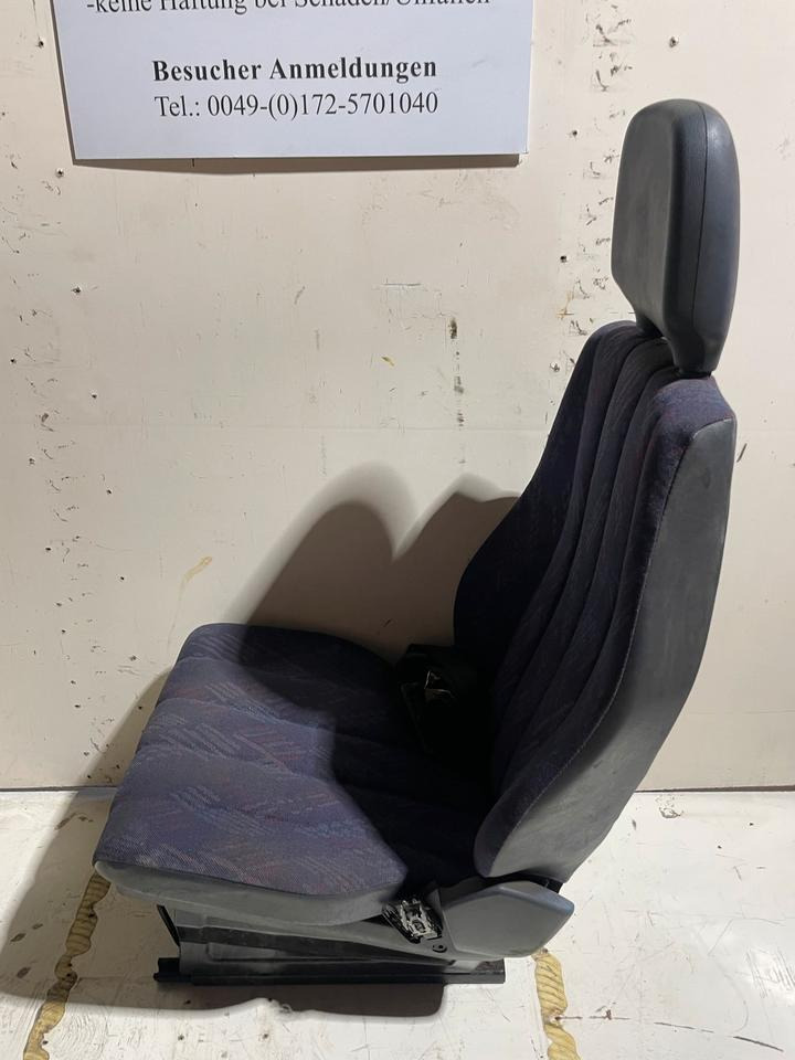 Mercedes Atego 1 Beifahrersitz - Seat for Truck: picture 2 Mercedes Atego 1 Beifahrersitz - Seat for Truck: picture 2