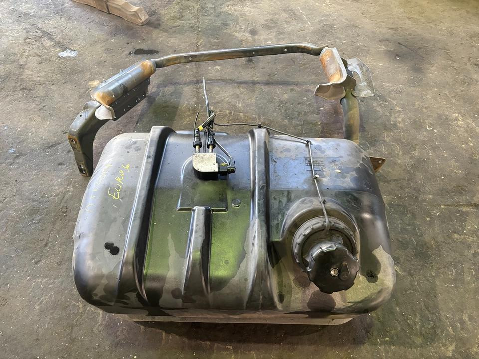 Mercedes Atego 4 EU6 Dieseltank Tank Tankbehälter 200L - Fuel tank for Truck: picture 1 Mercedes Atego 4 EU6 Dieseltank Tank Tankbehälter 200L - Fuel tank for Truck: picture 1