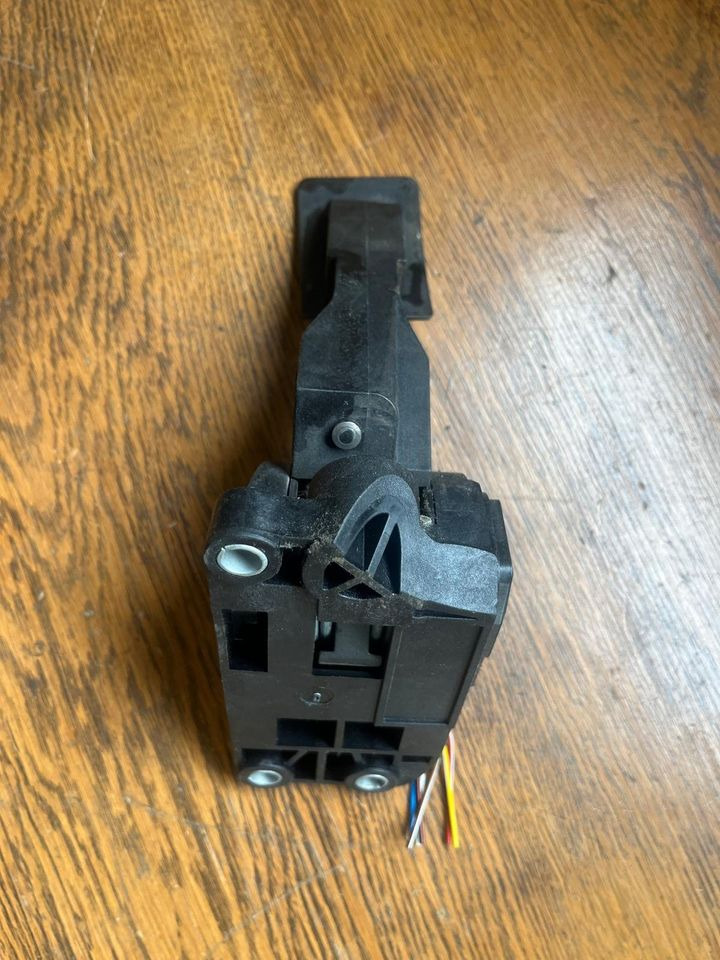 Mercedes Atego Gaspedal A9403000004 - Pedal for Truck: picture 5 Mercedes Atego Gaspedal A9403000004 - Pedal for Truck: picture 5