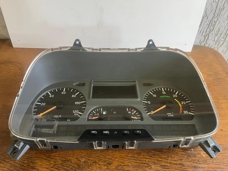 Mercedes Atego Kombiinstrument Tacho A0034469421 - Dashboard for Truck: picture 2 Mercedes Atego Kombiinstrument Tacho A0034469421 - Dashboard for Truck: picture 2