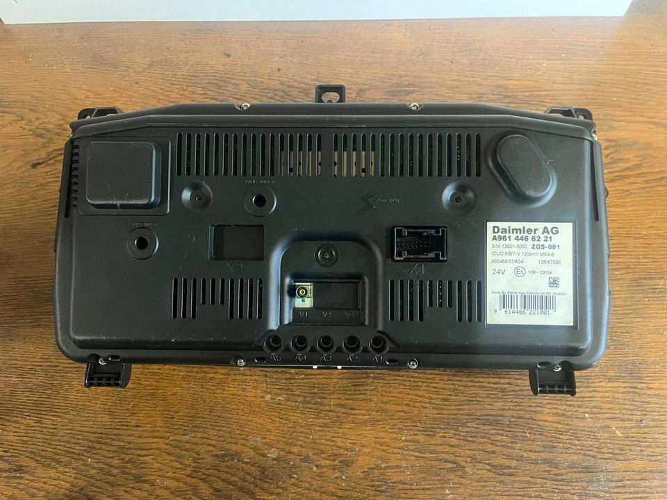 Mercedes Benz Actros MP4 Kombiinstrument / Tacho A9614466221 - Dashboard for Truck: picture 5 Mercedes Benz Actros MP4 Kombiinstrument / Tacho A9614466221 - Dashboard for Truck: picture 5