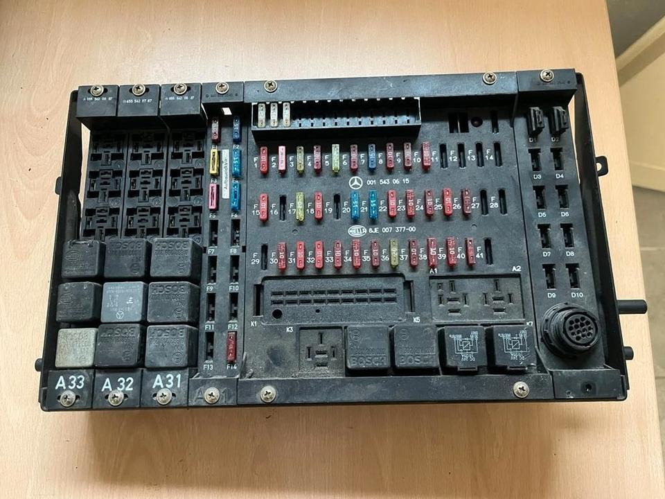 Mercedes Benz Actros Sicherungskasten 0015430615 - Fuse for Truck: picture 1 Mercedes Benz Actros Sicherungskasten 0015430615 - Fuse for Truck: picture 1