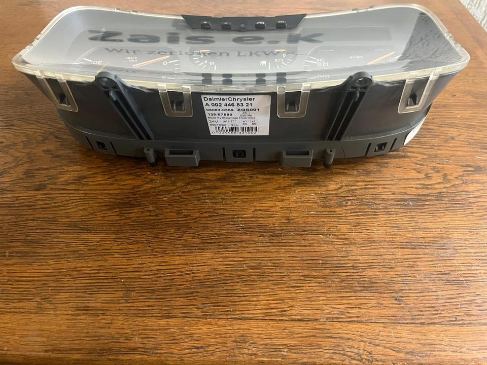 Mercedes-Benz Kombiinstrument / Tacho A0024468321 - Dashboard for Truck: picture 4 Mercedes-Benz Kombiinstrument / Tacho A0024468321 - Dashboard for Truck: picture 4