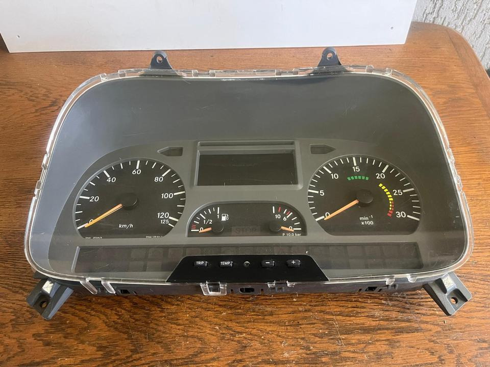 Mercedes-Benz Kombiinstrument / Tacho A0034462221 - Dashboard for Truck: picture 2 Mercedes-Benz Kombiinstrument / Tacho A0034462221 - Dashboard for Truck: picture 2