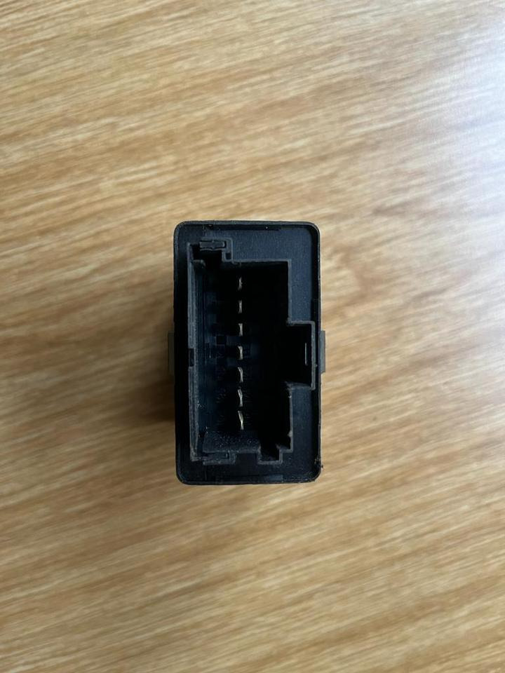 Mercedes W638 Vito Steuergerät Blinkermodul Relais 0165452332 - ECU for Truck: picture 3 Mercedes W638 Vito Steuergerät Blinkermodul Relais 0165452332 - ECU for Truck: picture 3