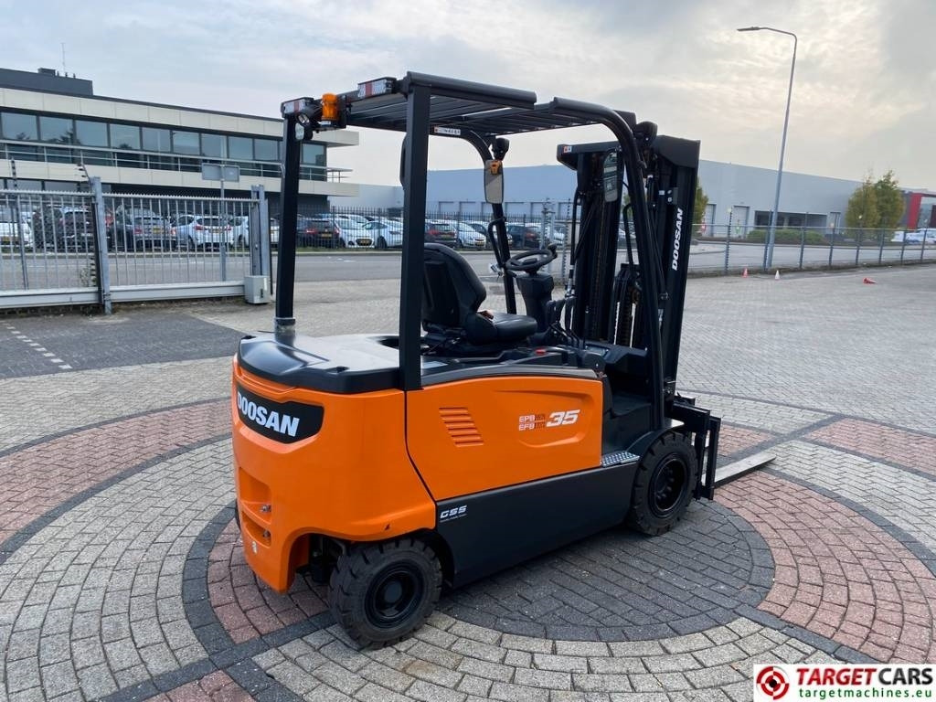 Doosan B35X-7 Electric Forklift 3.5T Triplex-438cm Unused - Electric forklift: picture 3 Doosan B35X-7 Electric Forklift 3.5T Triplex-438cm Unused - Electric forklift: picture 3