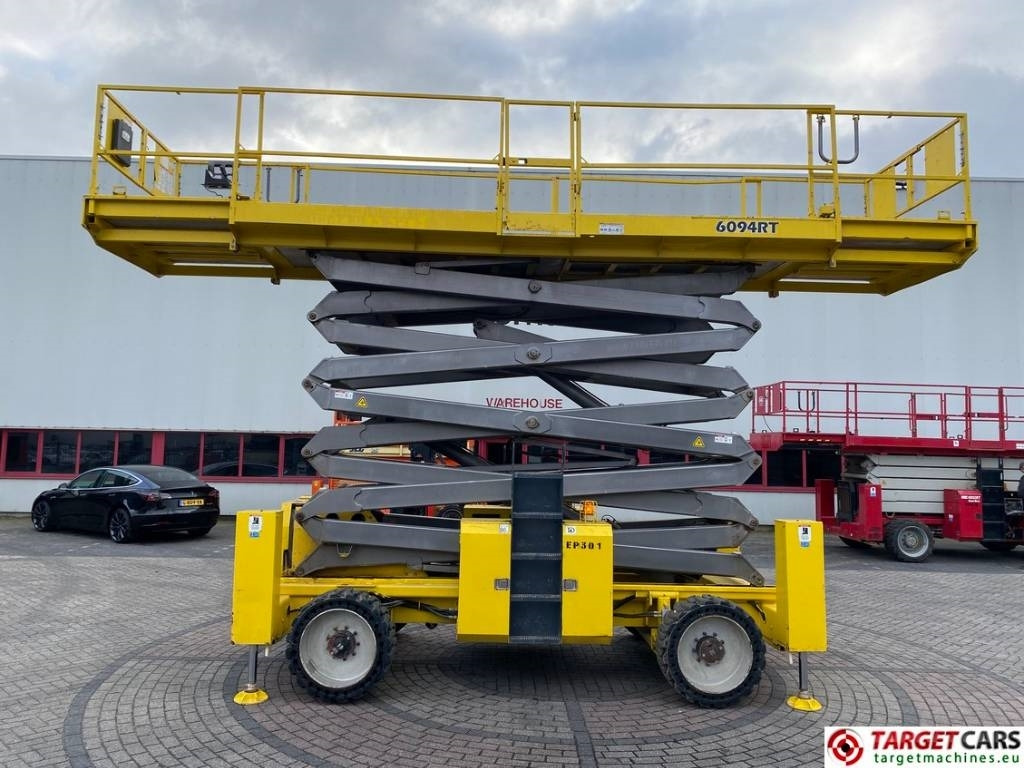 GMG 6094RT Diesel 4x4 Scissor Work Lift 2020cm - Scissor lift: picture 5 GMG 6094RT Diesel 4x4 Scissor Work Lift 2020cm - Scissor lift: picture 5