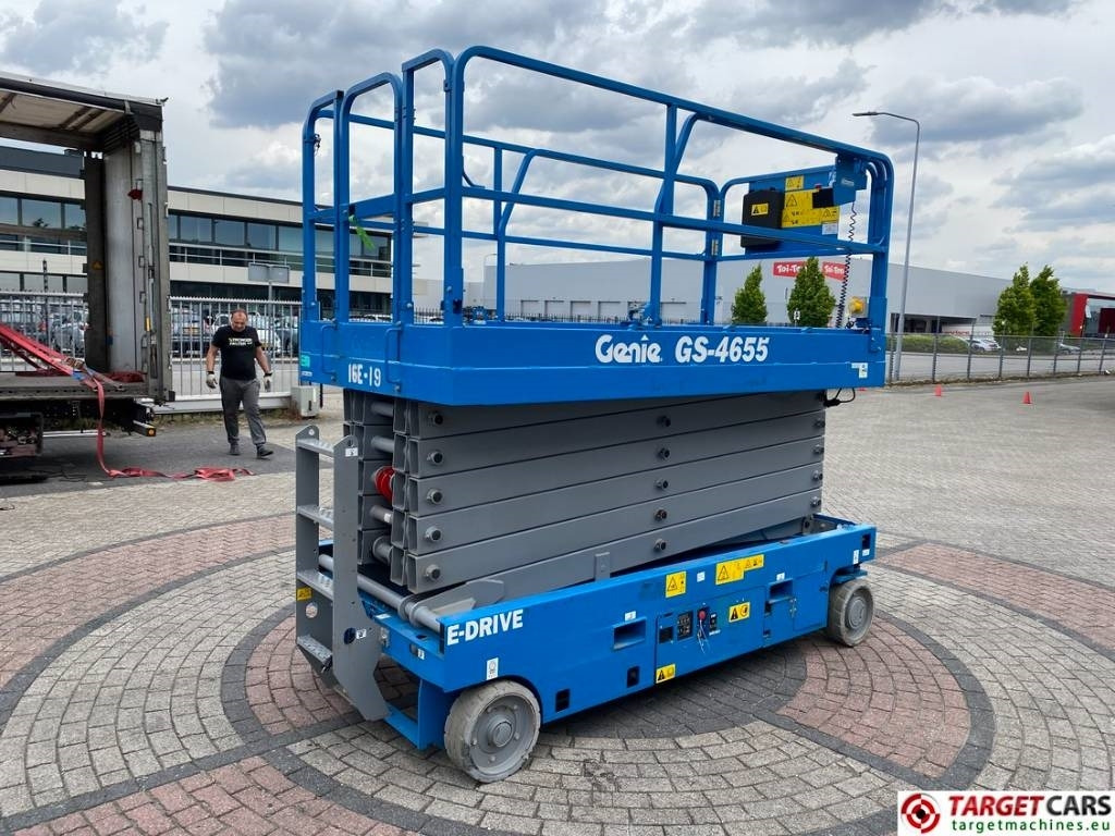 Genie GS-4655 Electric GS4655 Scissor Work Lift 1595cm - Scissor lift: picture 3 Genie GS-4655 Electric GS4655 Scissor Work Lift 1595cm - Scissor lift: picture 3