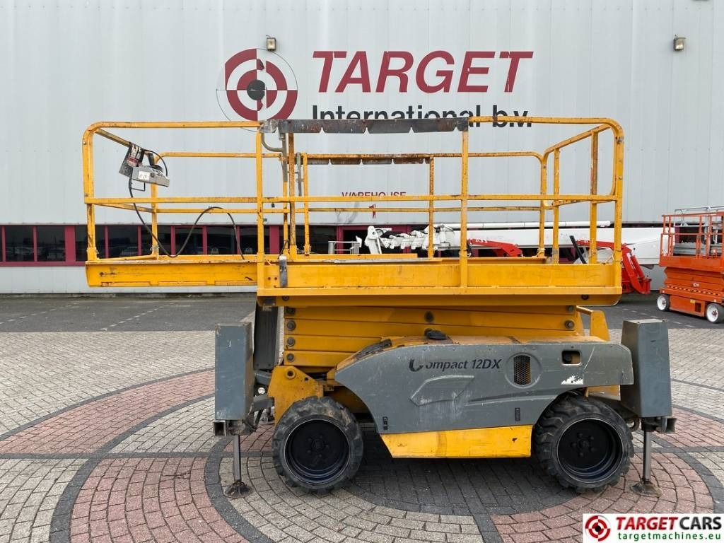 Haulotte Compact 12DX Diesel 4x4 Scissor Work Lift 1206cm - Scissor lift: picture 5 Haulotte Compact 12DX Diesel 4x4 Scissor Work Lift 1206cm - Scissor lift: picture 5