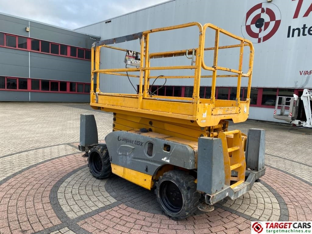 Haulotte Compact 12DX Diesel 4x4 Scissor Work Lift 1206cm - Scissor lift: picture 4 Haulotte Compact 12DX Diesel 4x4 Scissor Work Lift 1206cm - Scissor lift: picture 4