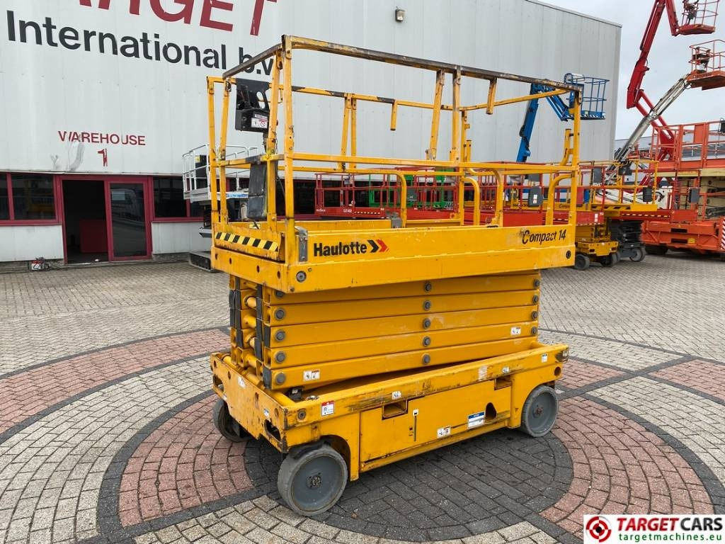 Haulotte Compact 14 Electric Scissor Work Lift 1385cm - Scissor lift: picture 1 Haulotte Compact 14 Electric Scissor Work Lift 1385cm - Scissor lift: picture 1