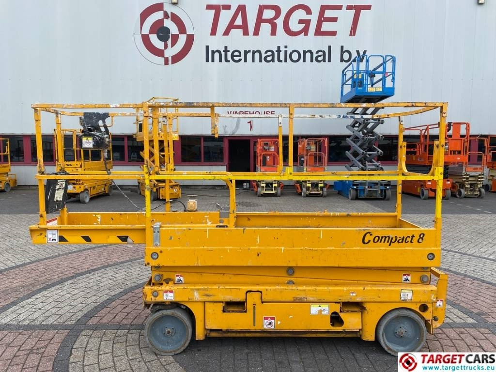 Haulotte Compact 8 Electric Scissor Work Lift 818cm - Scissor lift: picture 5 Haulotte Compact 8 Electric Scissor Work Lift 818cm - Scissor lift: picture 5