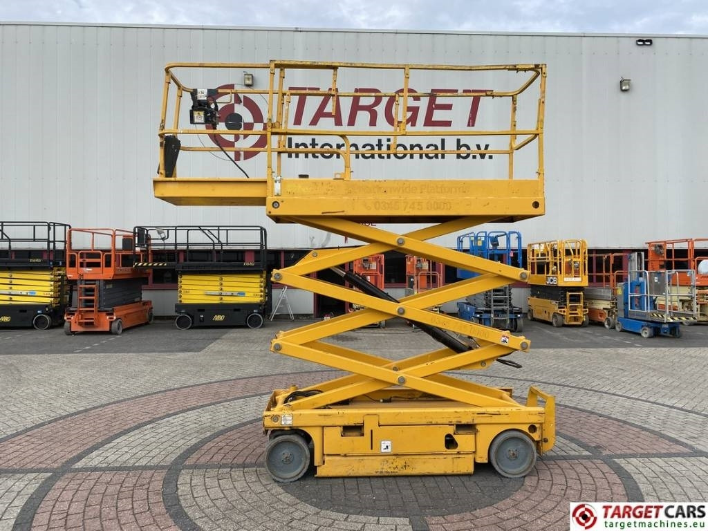 Haulotte Compact 8 Electric Scissor Work Lift 818cm - Scissor lift: picture 5 Haulotte Compact 8 Electric Scissor Work Lift 818cm - Scissor lift: picture 5