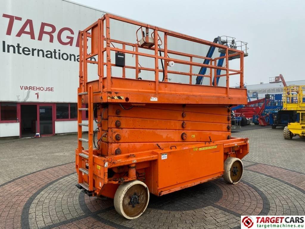 JLG 153-12 Liftlux Electric Scissor Work Lift 1730cm - Scissor lift: picture 1 JLG 153-12 Liftlux Electric Scissor Work Lift 1730cm - Scissor lift: picture 1