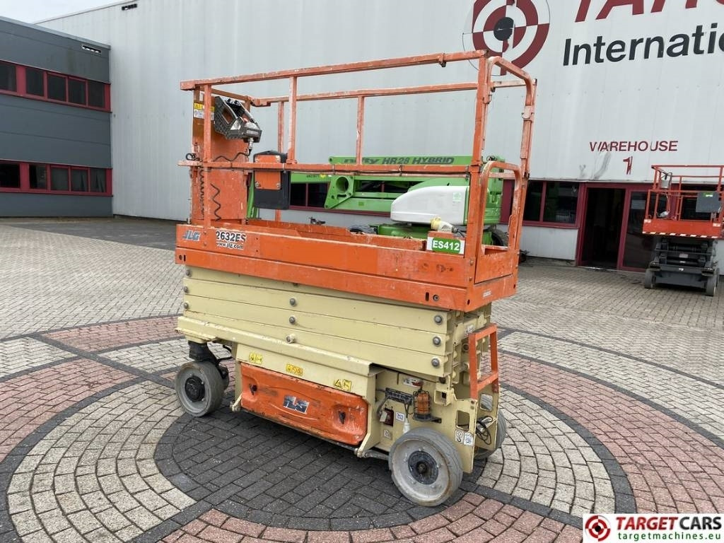 JLG 2632ES Electric Scissor Work Lift 977cm - Scissor lift: picture 4 JLG 2632ES Electric Scissor Work Lift 977cm - Scissor lift: picture 4