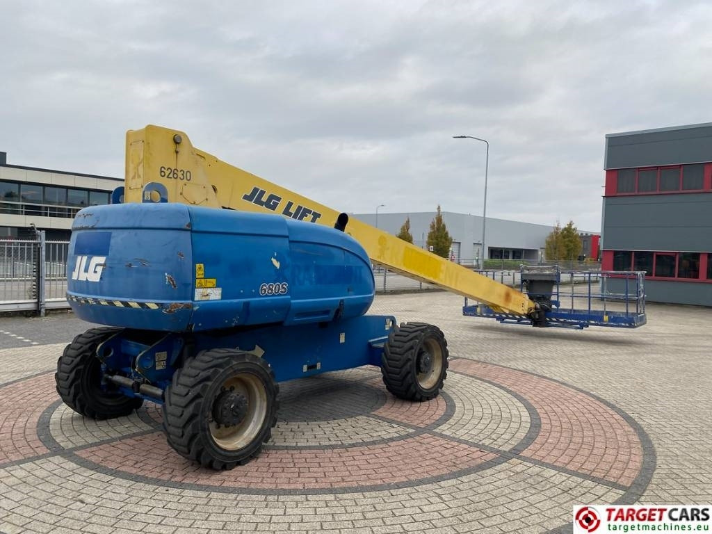 JLG 680S Telescopic 4x4 Diesel Boom Work Lift 2273cm - Telescopic boom: picture 3 JLG 680S Telescopic 4x4 Diesel Boom Work Lift 2273cm - Telescopic boom: picture 3