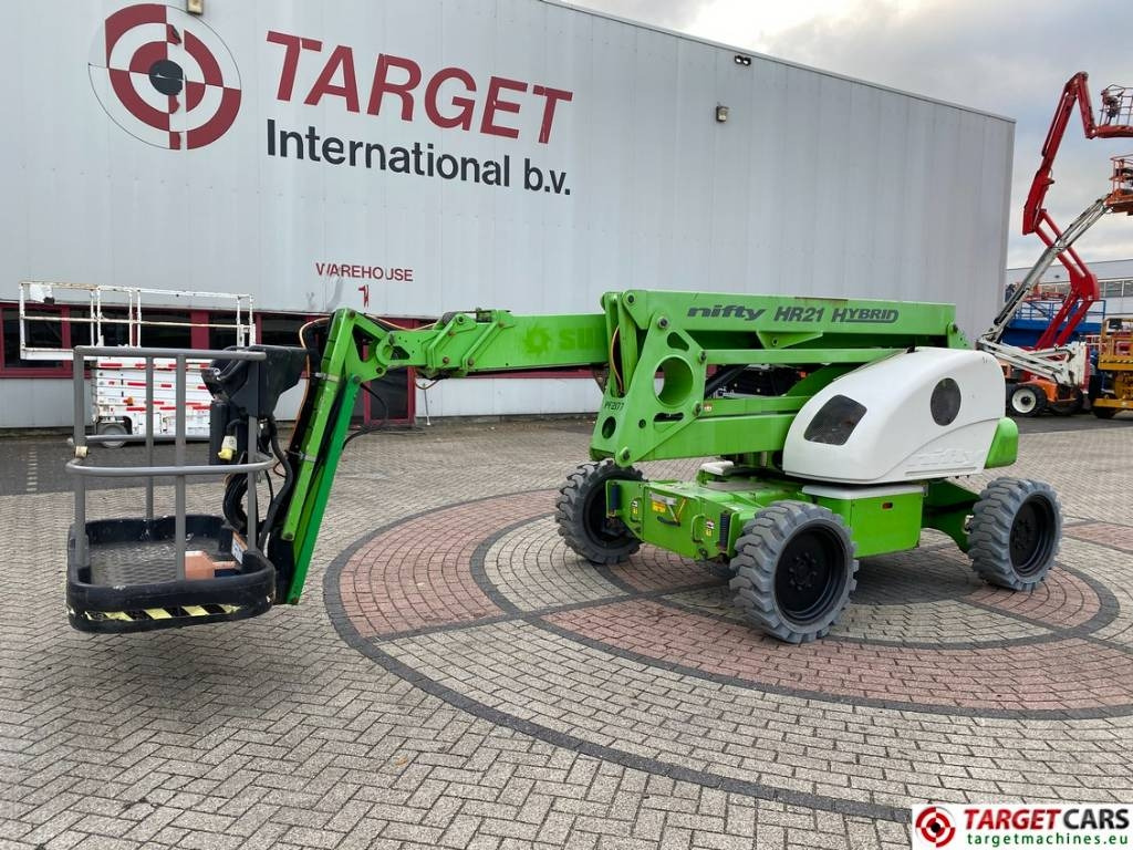 Niftylift HR21 HyBrid 4x4 Articulated Boom Work Lift 2080cm - Articulated boom: picture 1 Niftylift HR21 HyBrid 4x4 Articulated Boom Work Lift 2080cm - Articulated boom: picture 1