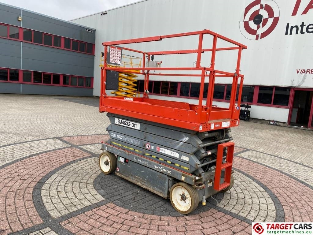 SkyJack SJIII-4632 Electric 4632 Scissor Work Lift 1170cm - Scissor lift: picture 4 SkyJack SJIII-4632 Electric 4632 Scissor Work Lift 1170cm - Scissor lift: picture 4