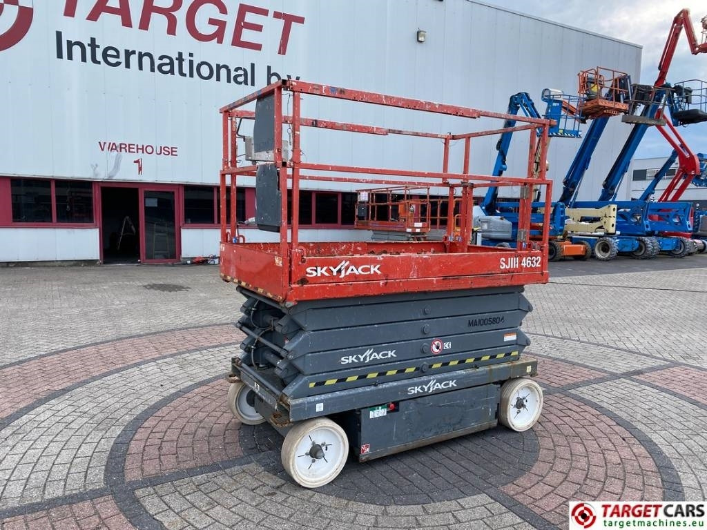 SkyJack SJIII-4632 Electric 4632 Scissor Work Lift 1170cm - Scissor lift: picture 1 SkyJack SJIII-4632 Electric 4632 Scissor Work Lift 1170cm - Scissor lift: picture 1
