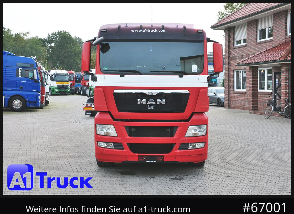 Crane truck, Dropside/ Flatbed truck MAN TGX 26.400, Hiab Kran, Lenk-Liftachse,: picture 12