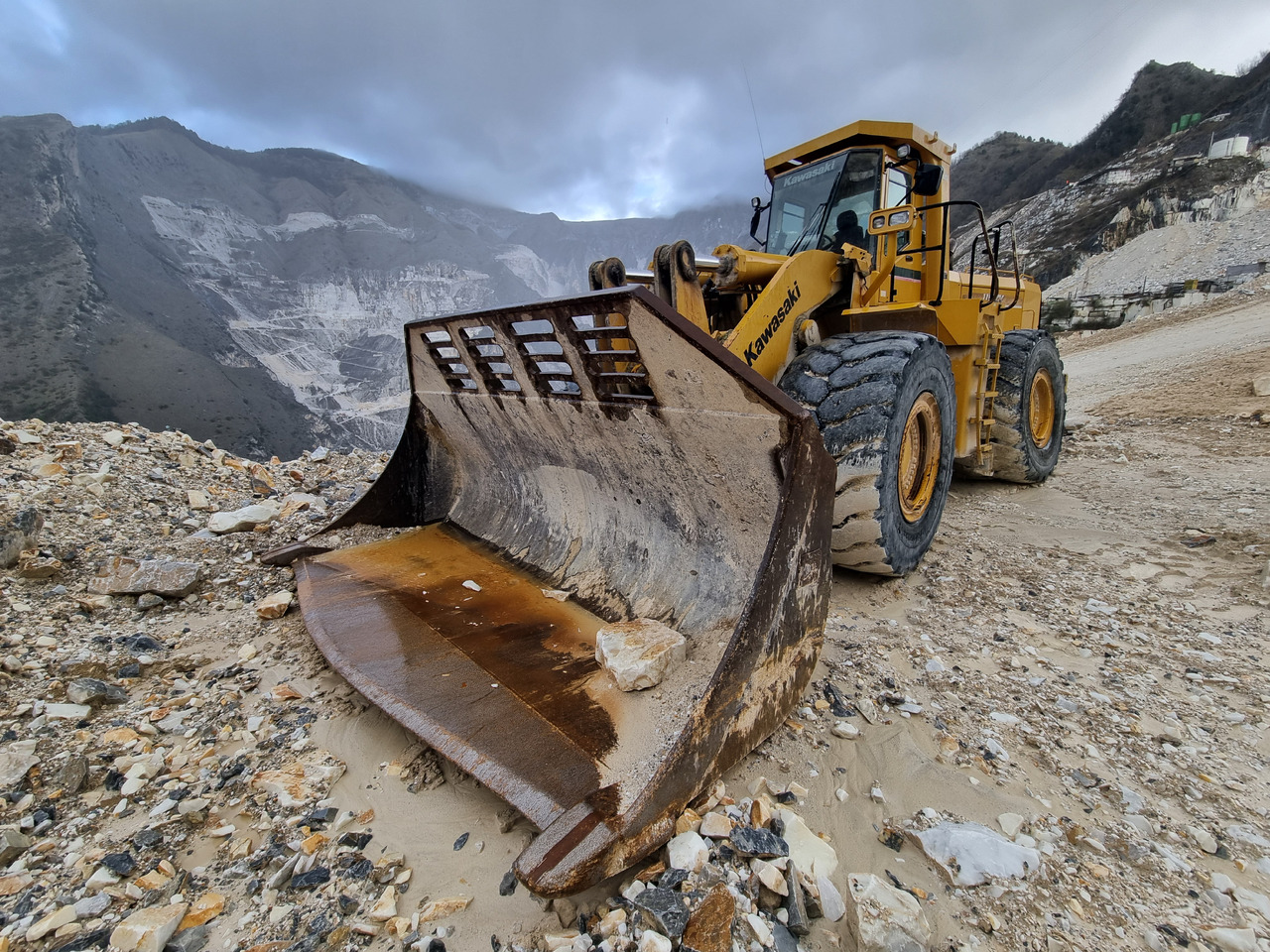 KAWASAKI 115ZV-2 - Wheel loader: picture 1 KAWASAKI 115ZV-2 - Wheel loader: picture 1