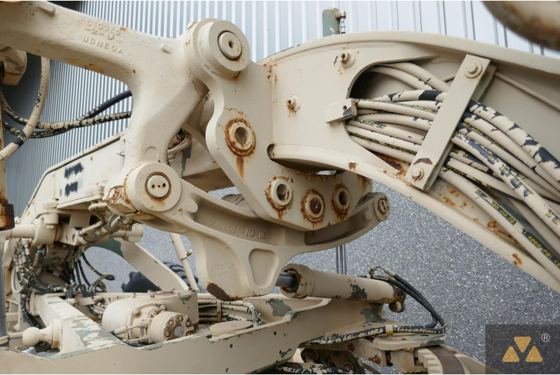 Grader Caterpillar 130G Ex-army: picture 13