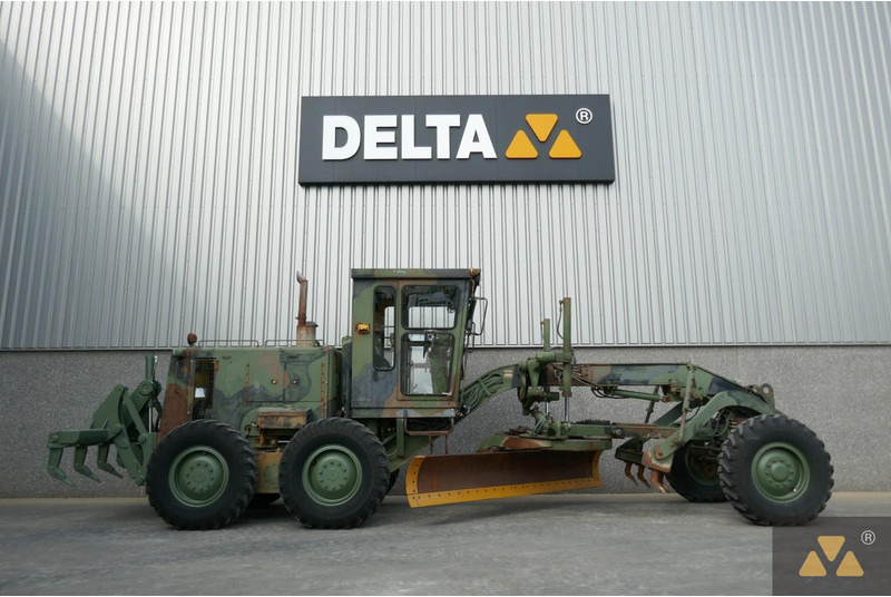 Caterpillar 130G Ex-army - Grader: picture 2 Caterpillar 130G Ex-army - Grader: picture 2