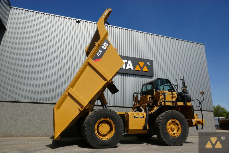 Rigid dumper/ Rock truck Caterpillar 772G: picture 15