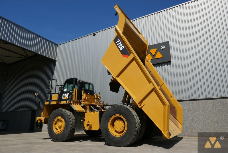 Rigid dumper/ Rock truck Caterpillar 772G: picture 14