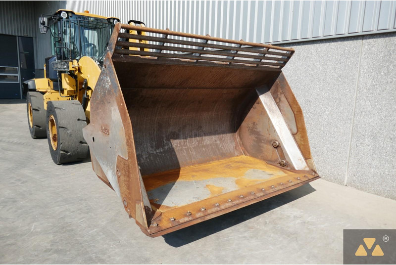 Wheel loader Caterpillar 938M: picture 12