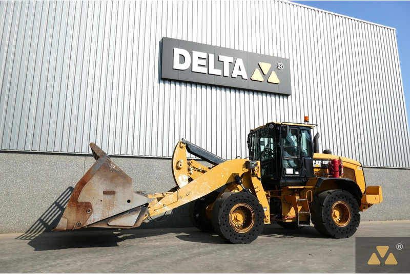 Wheel loader Caterpillar 938M: picture 11