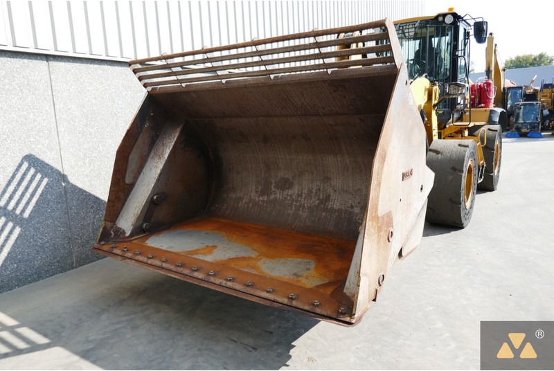 Wheel loader Caterpillar 938M: picture 6