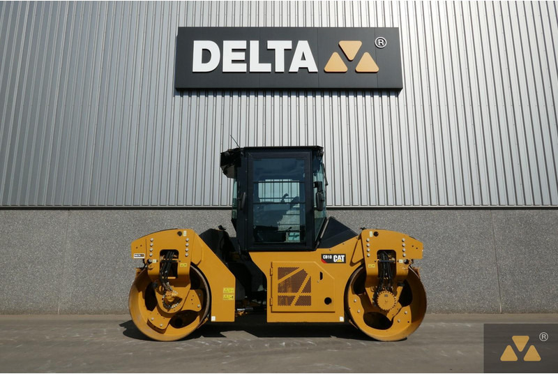 Caterpillar CB10 - Roller: picture 2 Caterpillar CB10 - Roller: picture 2