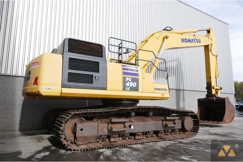 Crawler excavator Komatsu PC490LC-11: picture 5