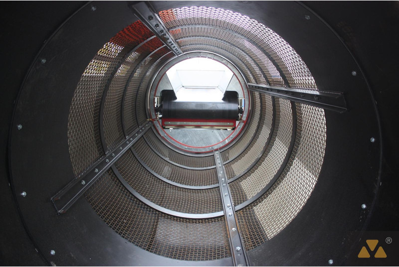 Xrok Rotator 380 - Screener: picture 5 Xrok Rotator 380 - Screener: picture 5