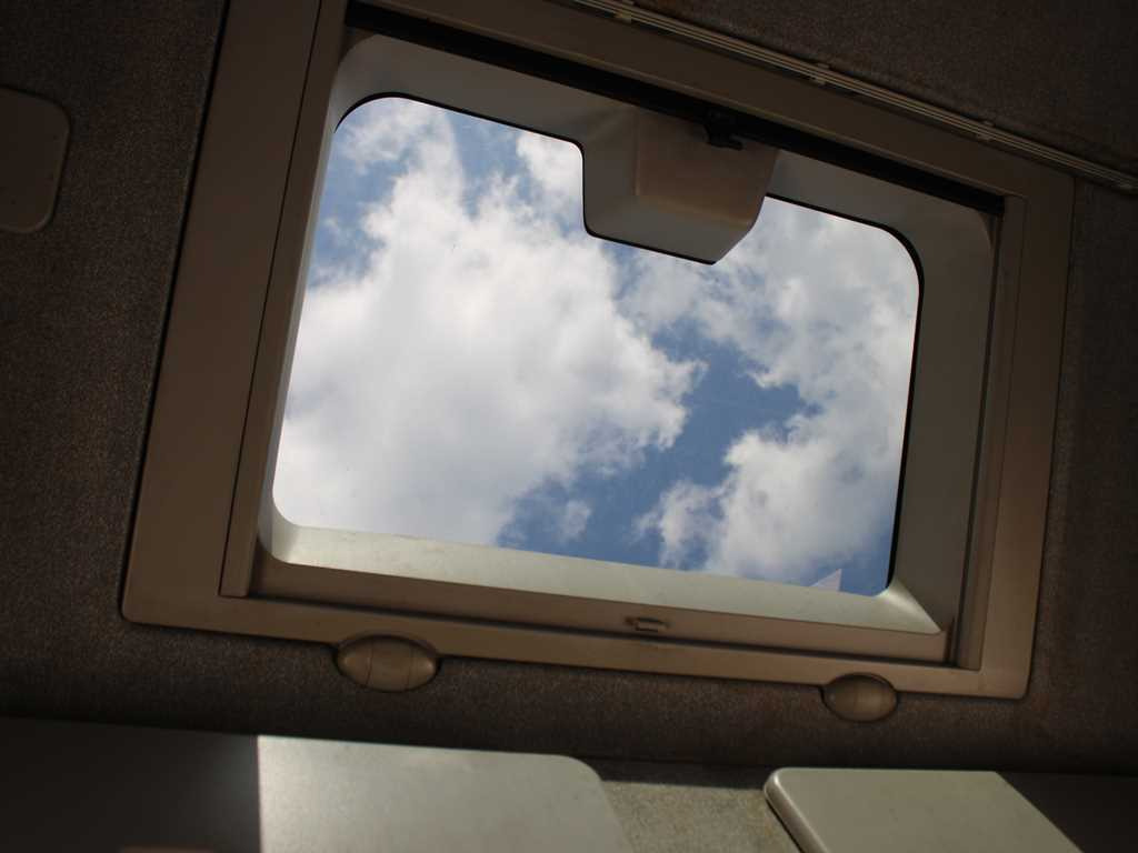 Refrigerator truck Iveco EUROCARGO 150E28, THERMO-KING TS-500, HYDRAULIC FRONT: picture 14
