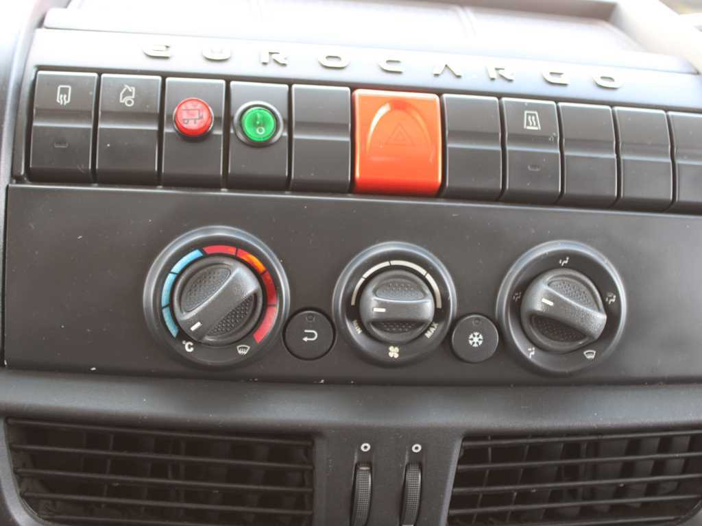Refrigerator truck Iveco EUROCARGO 150E28, THERMO-KING TS-500, HYDRAULIC FRONT: picture 11