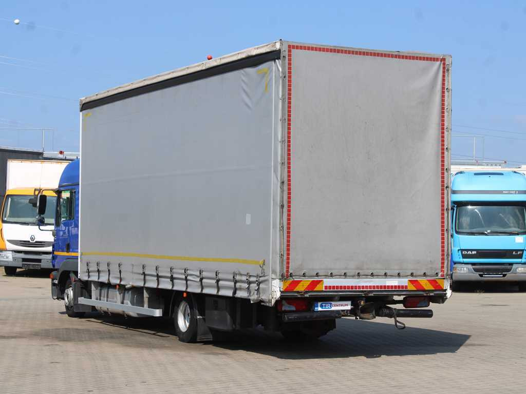 MAN TGL 8.220, EURO 5 - Curtainsider truck: picture 5 MAN TGL 8.220, EURO 5 - Curtainsider truck: picture 5