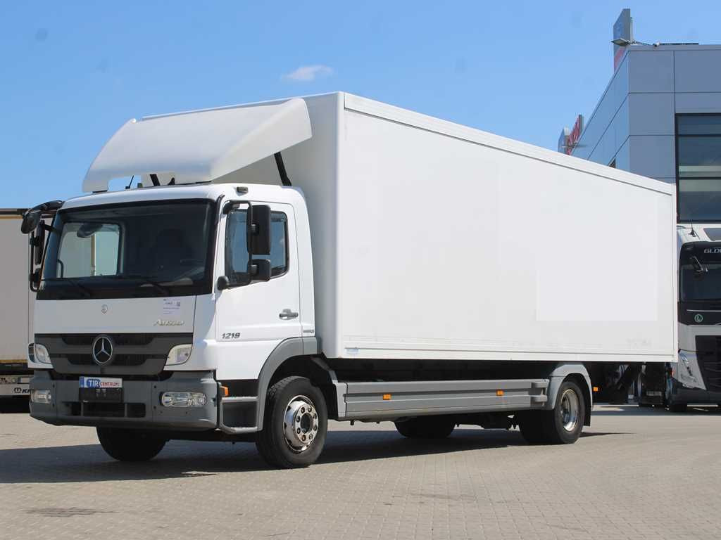 Mercedes-Benz ATEGO 1218 L, TAIL LIFT, CAMERA, EURO 5 - Box truck: picture 1 Mercedes-Benz ATEGO 1218 L, TAIL LIFT, CAMERA, EURO 5 - Box truck: picture 1