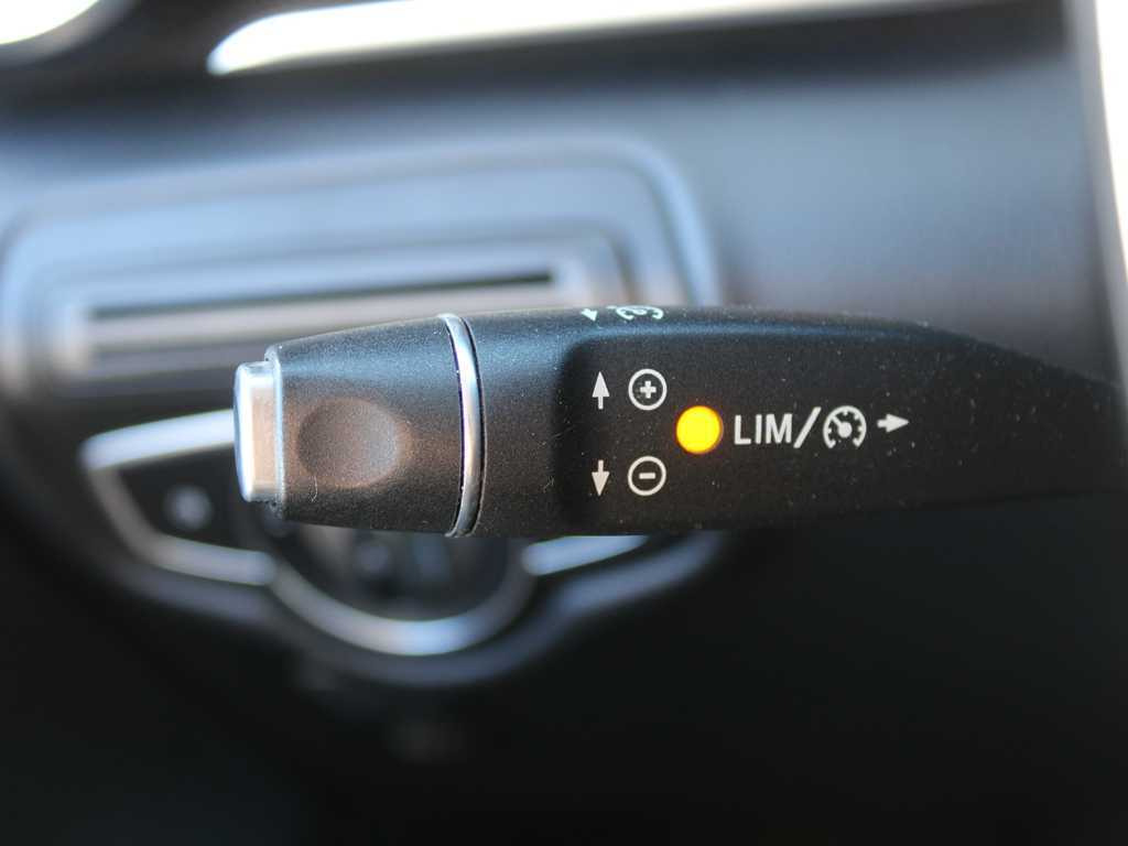 Car Mercedes-Benz V 220d, 7 SEATS, CAMERA: picture 8 Car Mercedes-Benz V 220d, 7 SEATS, CAMERA: picture 8