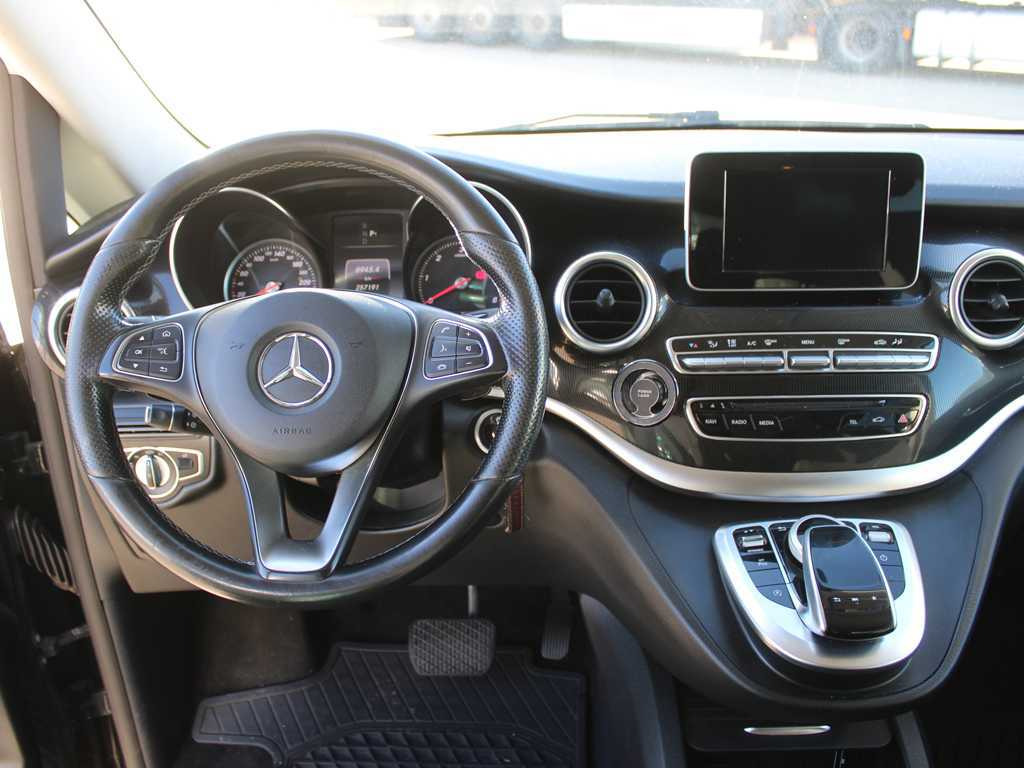 Car Mercedes-Benz V 220d, 7 SEATS, CAMERA: picture 6 Car Mercedes-Benz V 220d, 7 SEATS, CAMERA: picture 6