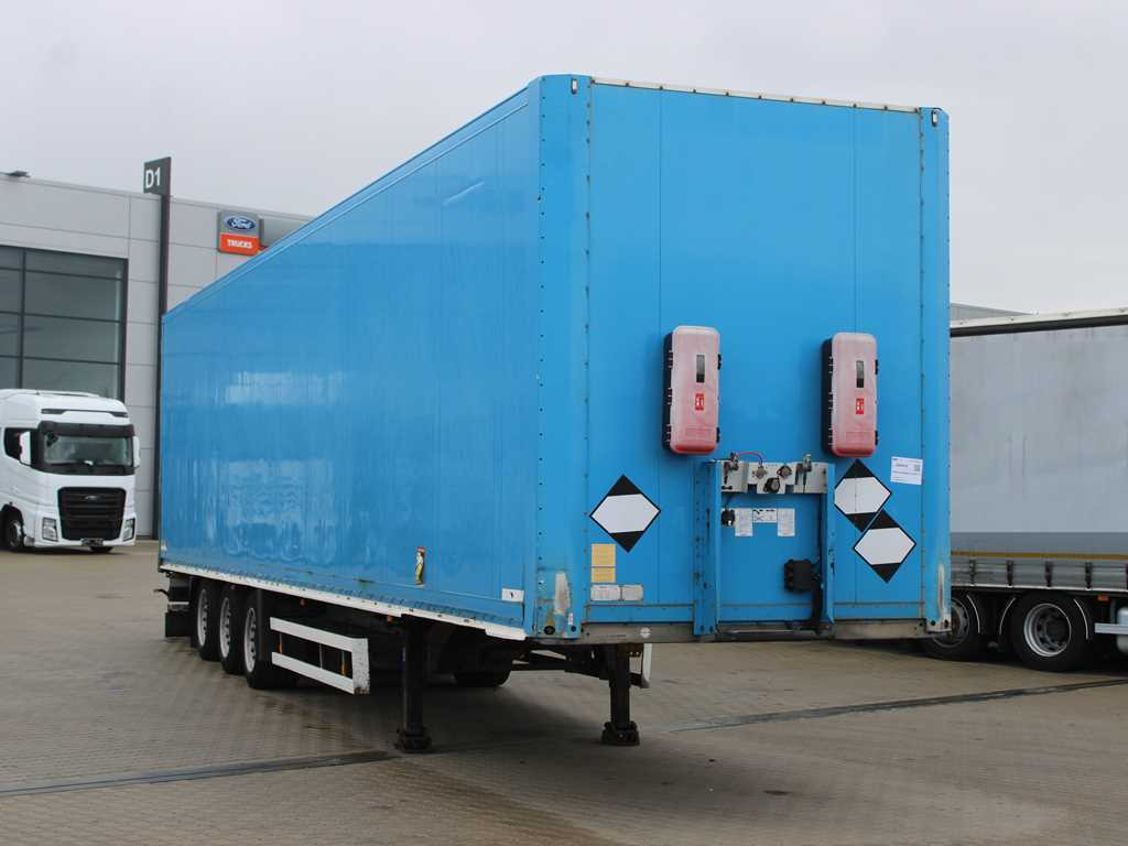 Schmitz CARGOBULL AG SKO 24, AXLES SAF, LOWDECK, TIRES 80% - Closed box semi-trailer: picture 3 Schmitz CARGOBULL AG SKO 24, AXLES SAF, LOWDECK, TIRES 80% - Closed box semi-trailer: picture 3