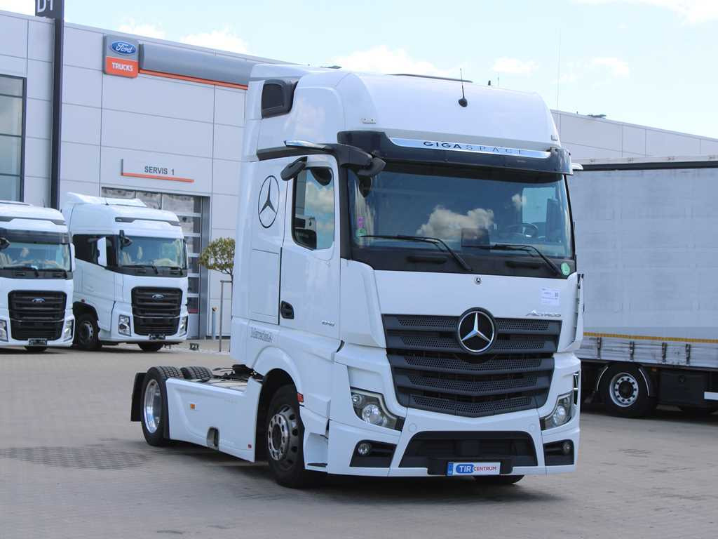 Mercedes-Benz Actros 1848, EURO 6, GIGA SPACE, NAVIGATION, LOWDECK - Tractor unit: picture 3 Mercedes-Benz Actros 1848, EURO 6, GIGA SPACE, NAVIGATION, LOWDECK - Tractor unit: picture 3
