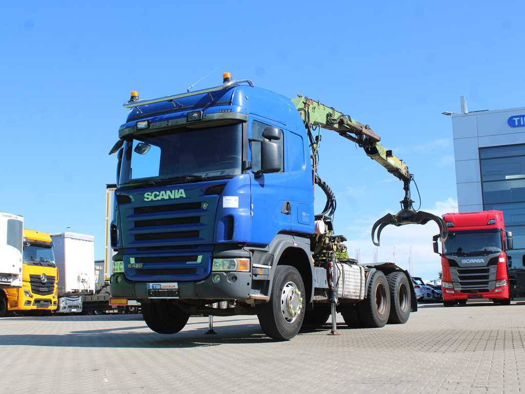 Scania R420, 6x4, EURO 3, HYDRAULIC ARM LOGLIFT F135ZT94A, LIGHTS - Tractor unit: picture 1 Scania R420, 6x4, EURO 3, HYDRAULIC ARM LOGLIFT F135ZT94A, LIGHTS - Tractor unit: picture 1