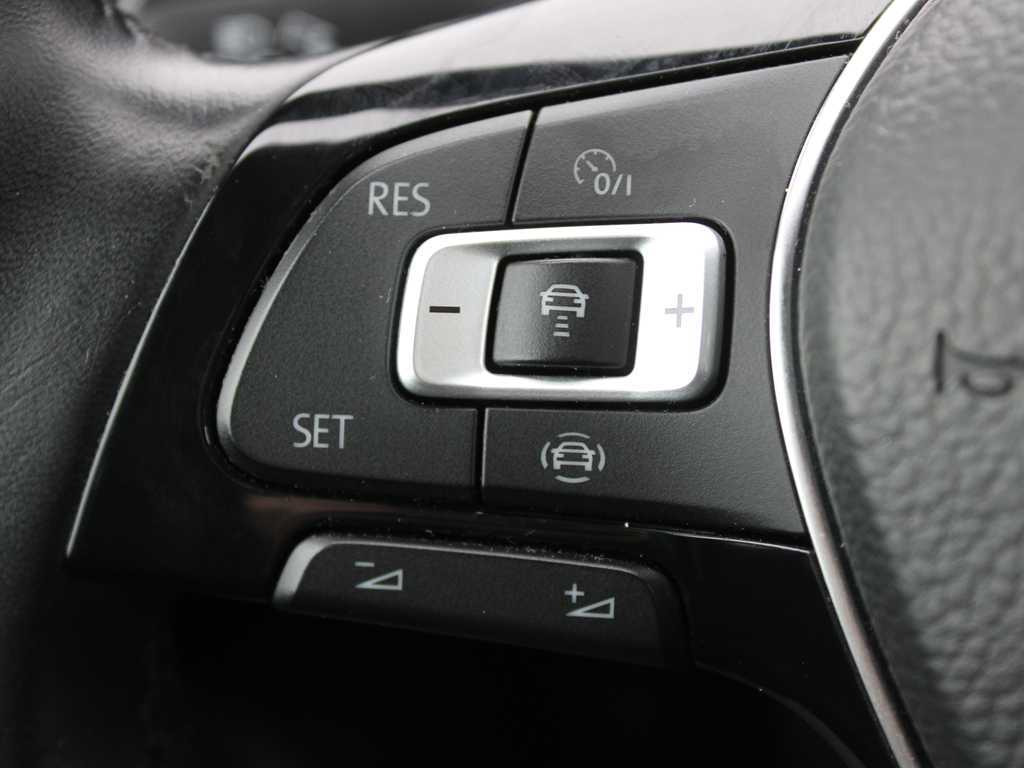 Car Volkswagen GOLF, IQ. DRIVE, 1.6 TDI 85kW, AdBlue, NAVIGATION: picture 10